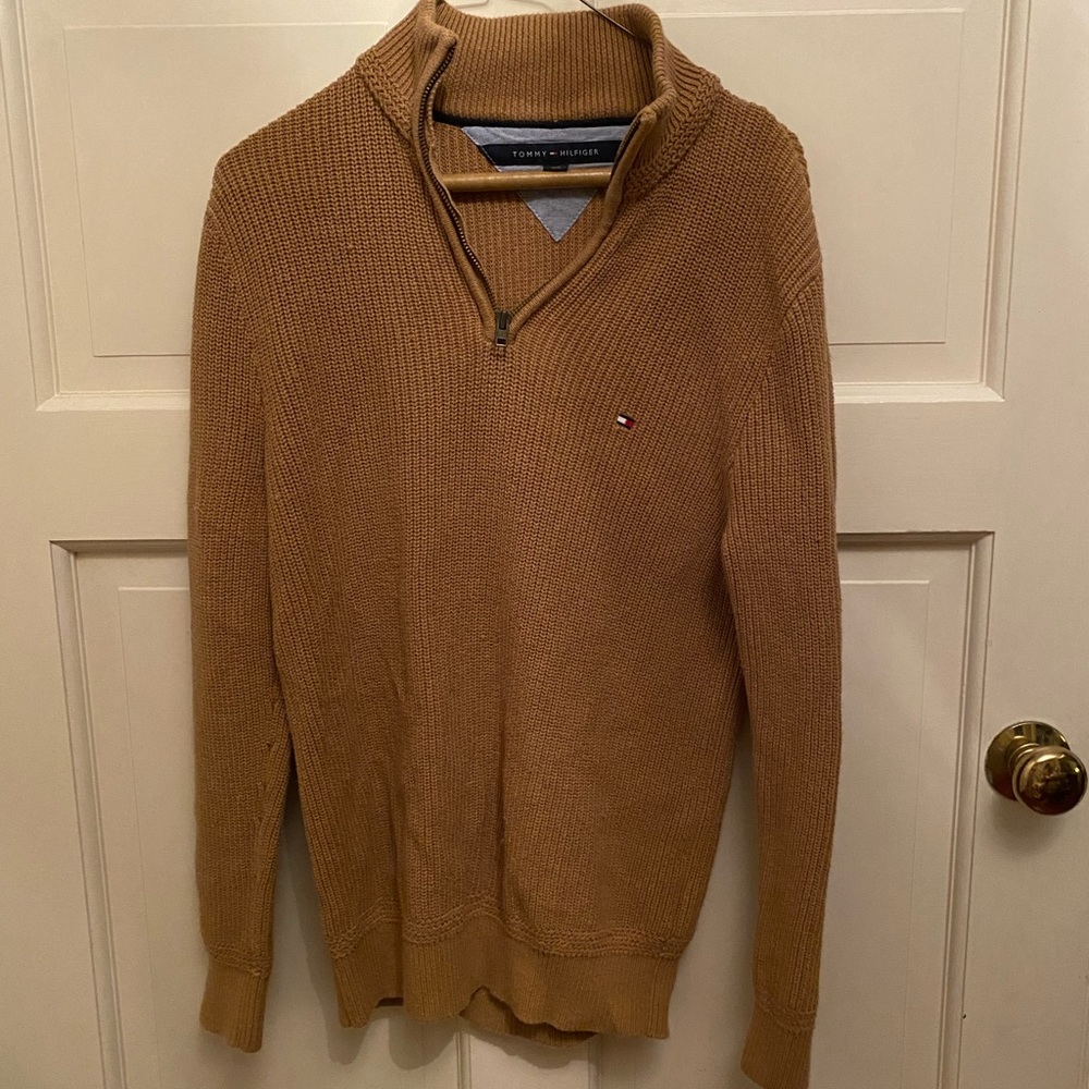 Tommy zip up